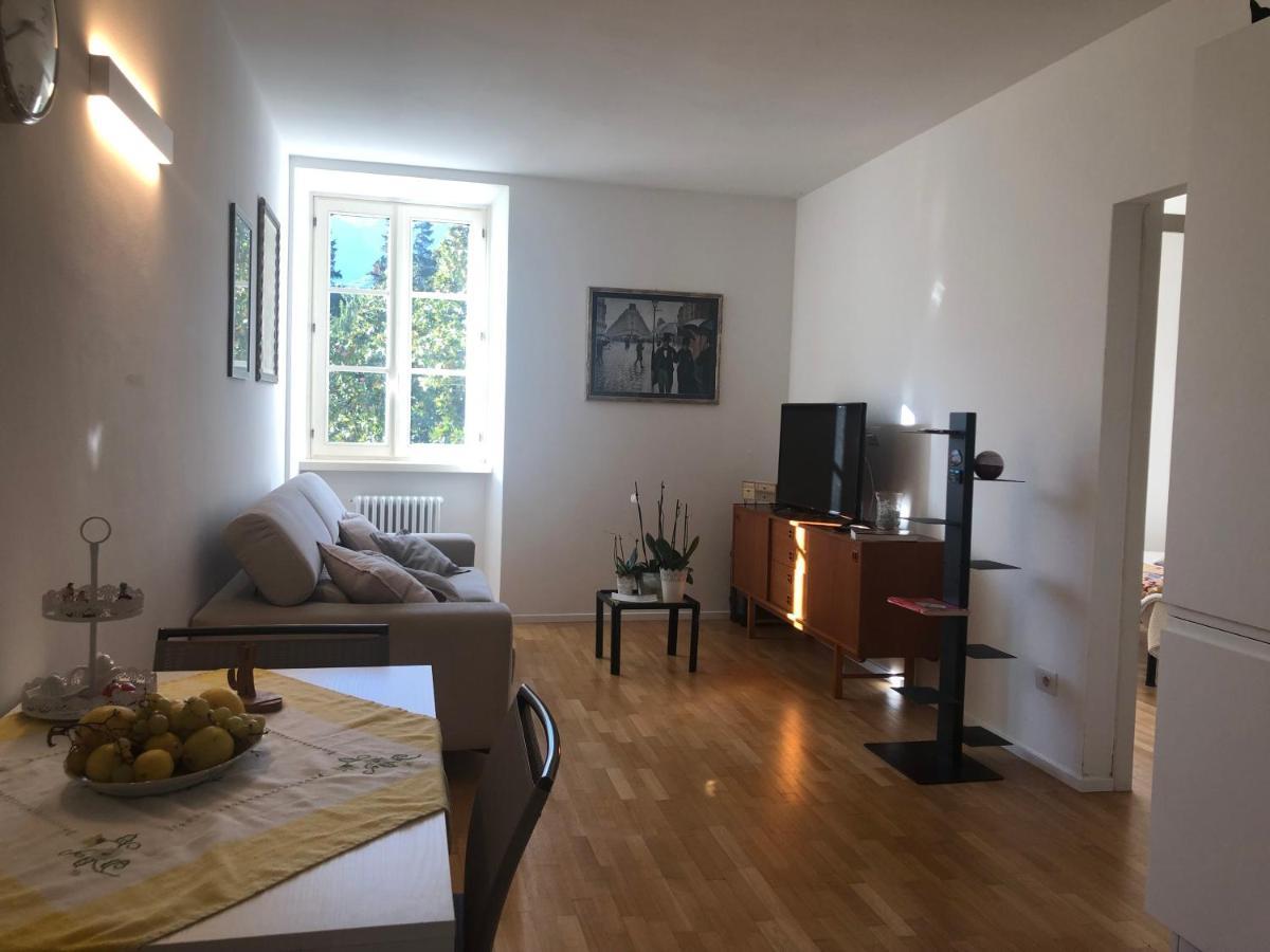 Arco Downtown Castleview Apartment Luaran gambar